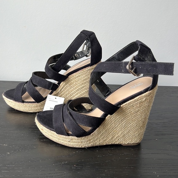 BNWT Black Suede and Raffia Sandle Wedge Heels - Picture 4 of 5